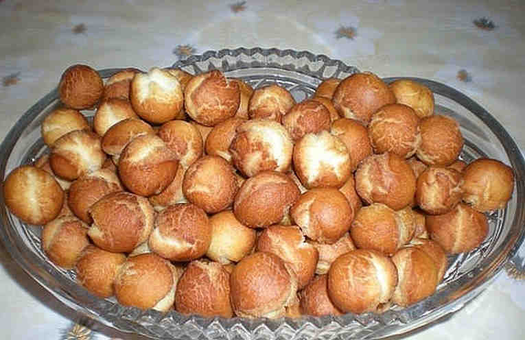 ponchiki-na-sgushchennom-moloke