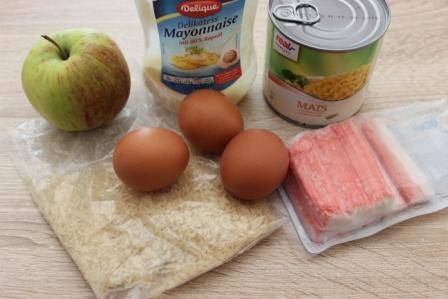 Салат с кукурузой и крабовыми палочками - sun-hands.ru