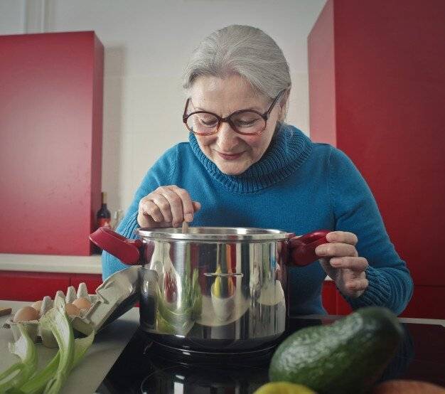 Какие 5 блюд должна уметь приготовить каждая женщина которая считает себя хозяйкой - zen.yandex.ru