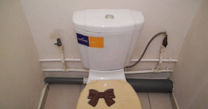 Даже при скромном бюджете можно отремонтировать старый туалет - cpykami.ru