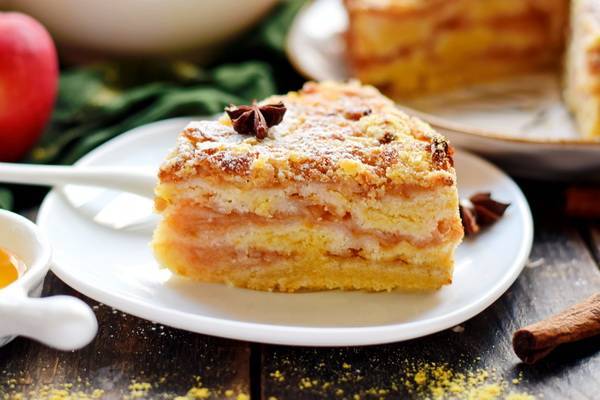 Яблочный пирог «3 стакана» – проще, чем шарлотка, даже тесто делать не нужно, всё смешал – и готово - hitrostigizni.ru