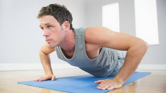 Как накачать грудные мышцы в домашних условиях: эффективные упражнения - sovetnika.net