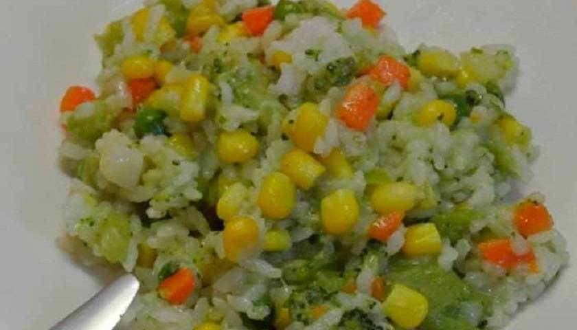 Постный рис с овощной смесью: вкусный ужин после трудового дня - hitrostigizni.ru