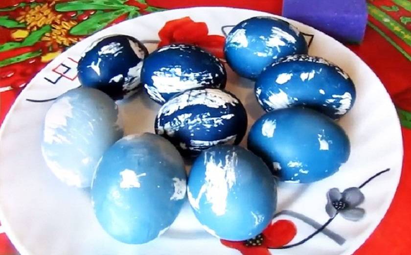 Окрашивание пасхальных яиц: волшебный способ в вашу копилку - hitrostigizni.ru