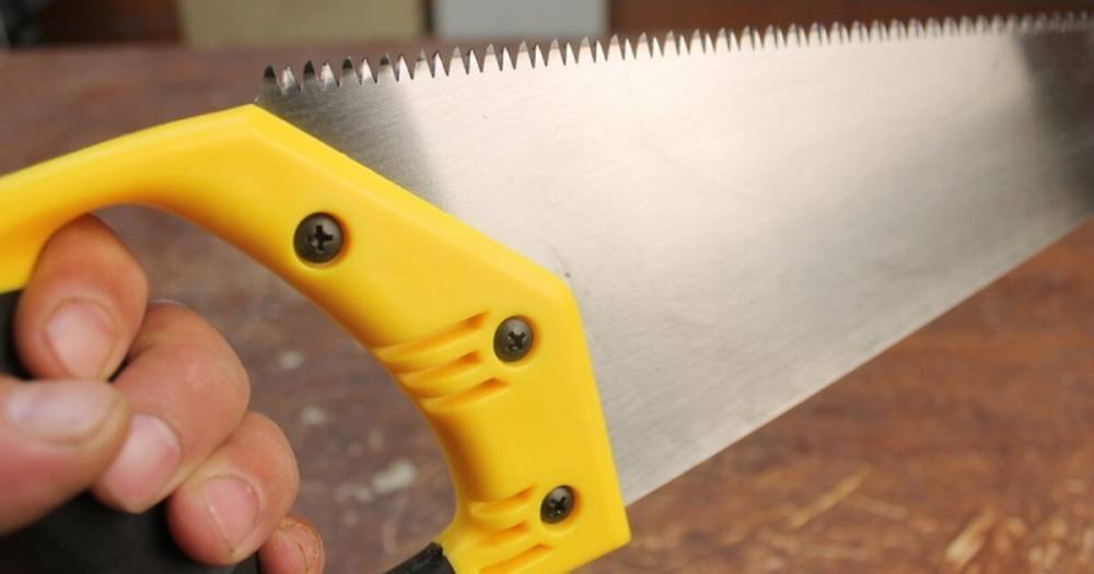 Как отрезать гвоздь ножовкой по дереву: дедовский способ - novate.ru