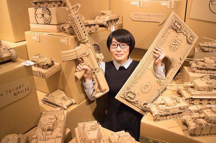 Японка никогда не выбрасывает картонные коробки: она находит им применение получше - bigpicture.ru - Япония