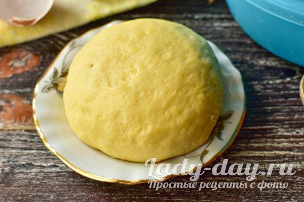 Сдобное тесто для пирожков без опары и замеса: пышные и долго не черствеют - hitrostigizni.ru