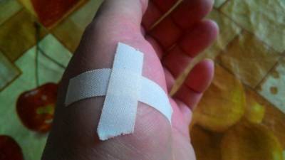Мой совет, как без боли снять с раны обычный лейкопластырь - zen.yandex.ru