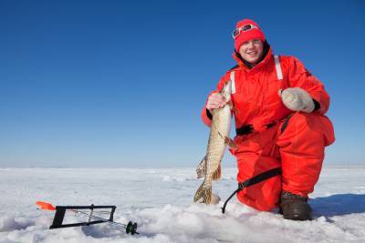 Как обезопасить себя на зимней рыбалке? - shkolazhizni.ru