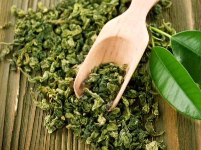 Какими целебными свойствами обладает зеленый чай? - shkolazhizni.ru