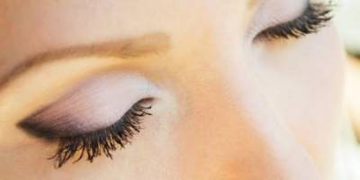Как зрительно увеличить глаза с помощью минимального количества макияжа - all-for-woman.com