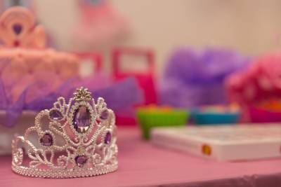 Имя «Корона» для девочек приобретает большую популярность - miridei.com