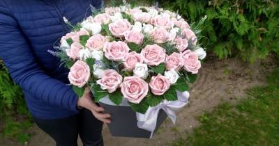 Великолепный букет из 51 розы. Я забыла про время, пока делала этот шедевр - cpykami.ru