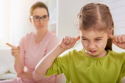 10 худших фраз, которые родители могут сказать детям - miridei.com
