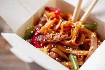 Китайская еда в коробочках – удобная уличная еда - epochtimes.com.ua