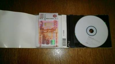 Держатель для CD-дисков - незаменимое хранилище денежных средств - zen.yandex.ru