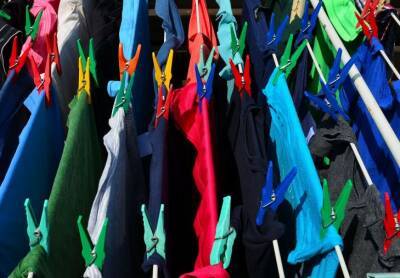 Сортировка одежды по цвету перед стиркой: какую непростительную ошибку допускают хозяйки - belnovosti.by
