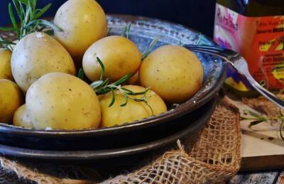 Как легко почистить вареную картошку: берем на заметку и делаем - belnovosti.by