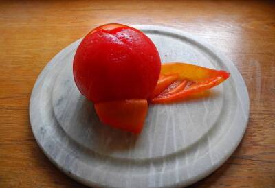 Как легко и аккуратно очистить помидоры от кожицы: простой и быстрый способ - belnovosti.by
