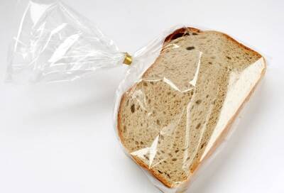 Как можно хранить хлеб в пакете. Трюк, который сделает пакет полностью герметичным - nashsovetik.ru