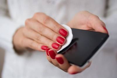 Как почистить динамик на телефоне от пыли в домашних условиях? 5 вариантов - nashsovetik.ru