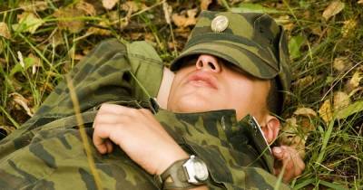 Армейский способ, который поможет уснуть за пару минут - novate.ru
