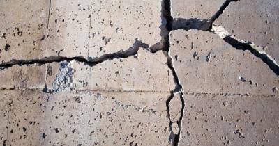 Как предупредить появление сколов и трещин на верхнем слое бетона: надежные способы защиты - novate.ru