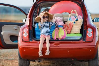 Что взять с собой в машину с ребенком, чтобы всем было комфортно - miridei.com
