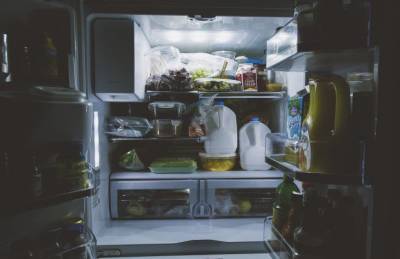 Как избавиться от неприятного запаха в холодильнике: простые способы - belnovosti.by