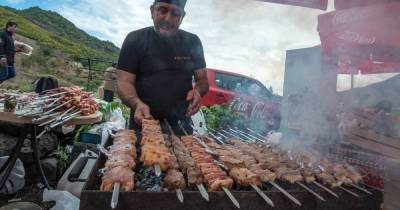 Тонкости армянского шашлыка: почему он готовится быстрее другого мяса - novate.ru - Армения