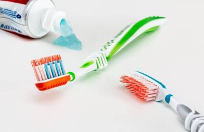 Как использовать в быту старую зубную щетку: лучшие идеи - belnovosti.by