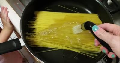 ​Как и зачем варить макароны в сковородке - polsov.com