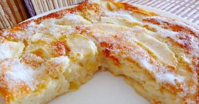 Смешайте в блендере, вылейте в форму и получите нежный йогуртовый пирог с яблоком - cpykami.ru