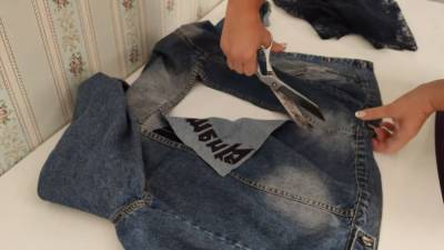 Старую джинсовую куртку не выкидываю. Делаю модную вещь за пару минут - cpykami.ru
