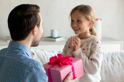 Как выбрать подарок ребенку 7-14 лет - garmoniazhizni.com