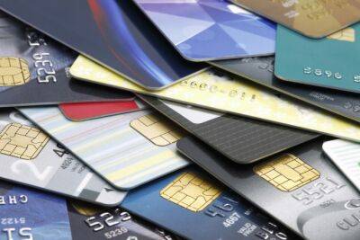 Банки незаметно ввели комиссии на операции по кредитным и дебетовым картам - polsov.com