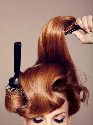 Как добиться максимального объёма волос с помощью фена - all-for-woman.com