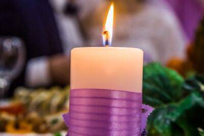Елена Шимановская - Необычный способ зажечь свечу, который убережет ваши пальцы от огня - belnovosti.by