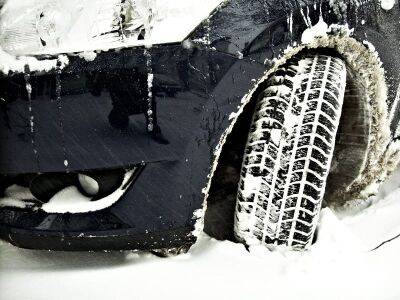 Чем обработать подкрылки автомобиля от налипания снега: водителям на заметку - nashsovetik.ru