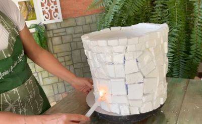 Пластиковое ведро, пенопласт и свеча: делюсь мастер-классом по изготовлению красивых кашпо «под камень» - cpykami.ru