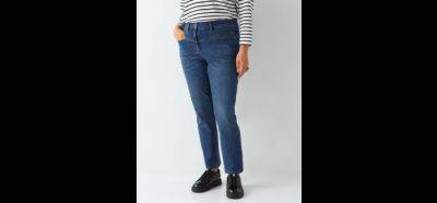 Женские джинсы больших размеров теперь тоже не будет проблемой найти!Первый шаг в поиске идеальной пары джинсов — понять тип вашего телосложения. Женщины бывают разных форм и размеров, и джинсы не - kvartblog.ru
