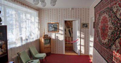 Почему в каждой советской квартире висел ковер на стене и откуда взялась эта мода - takprosto.cc - СССР