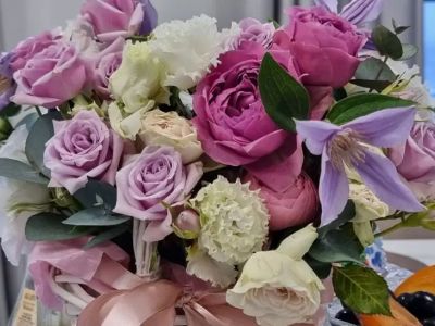 Как с помощью обычной свечи заставить цветы в вазе стоять в два раза дольше: флорист раскрыл секрет - belnovosti.by