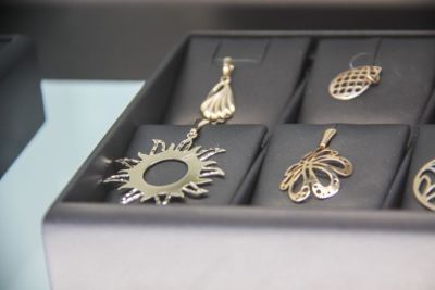 Как почистить серебро до блеска без специальных средств: удивитесь, но лучший помощник — это обычная фольга - belnovosti.by