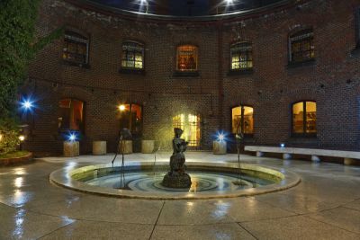 Александр Сергеевич Пушкин - Иммануил Кант - Александр Александрович - Георгий СВЯТОЙ (Святой) - Музеи Калининграда. 18. Какие изделия современных мастеров представлены в коллекции Музея янтаря? - shkolazhizni.ru - Россия - Русь - Калининград