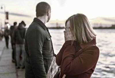 Если мужчина теряет уважение к своей женщине, в его речи часто звучат эти 10 фраз - cluber.com.ua