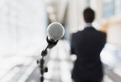 Как говорить, чтобы вас слушали: правило 10 секунд - cluber.com.ua