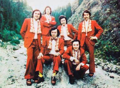 История «казахских The Beatles»: чем важны «Дос-Мукасан» для советской музыки? - shkolazhizni.ru - СССР - Берлин - Казахстан - Минск
