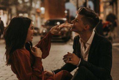 5 признаков того, что мужчина постоянно думает о вас - cluber.com.ua