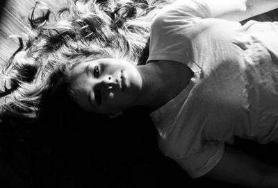 Не звонит, не пишет — значит не нуждается. Придумывать тут нечего - cluber.com.ua